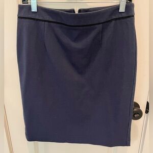 Boden navy pencil skirt. Very good used condition.